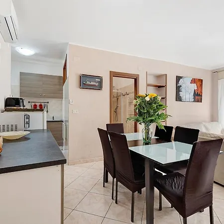 Гостевой дом Casa Scola 4*